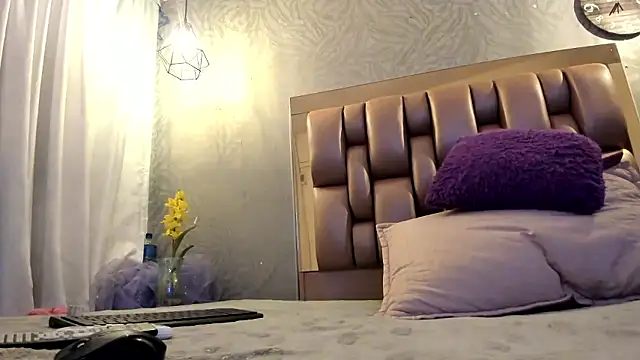 ANA-BULLOCK- online show from January 15, 12:11 pm