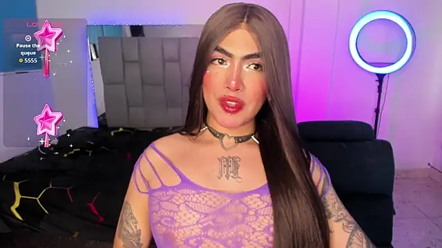 Sophie whitexxx online show from July 19, 9:06 pm