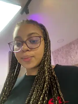 Snapshot of AlesiaCooper chatting on October 15, 8:22 pm AlesiaCooper online show from October 15, 8:22 pm
