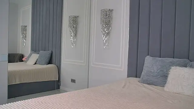 MiraBliss online show from May 31, 5:41 pm