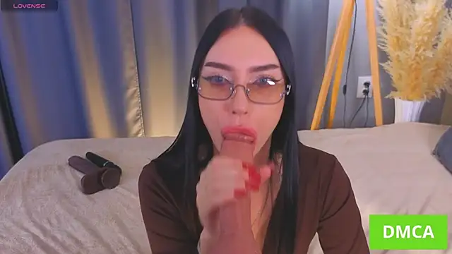 Snapshot of aGaGatha chatting on October 11, 8:41 am aGaGatha online show from October 11, 8:41 am