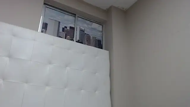 Snapshot of willow_smitt chatting on September 24, 12:48 pm willow smitt online show from September 24, 12:48 pm