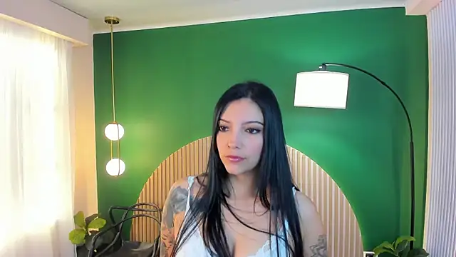 Snapshot of roxy_hell chatting on October 9, 12:09 pm roxy hell online show from October 9, 12:09 pm