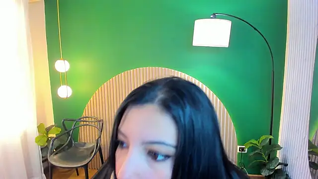 Snapshot of roxy_hell chatting on October 10, 12:21 pm roxy hell online show from October 10, 12:21 pm