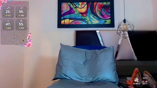 Snapshot of alexsandra_kiss chatting on October 18, 1:36 pm alexsandra kiss online show from October 18, 1:36 pm
