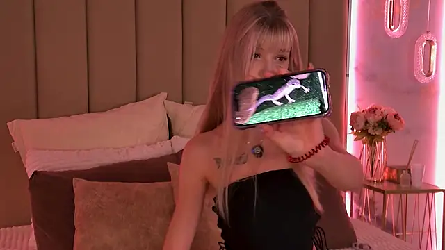 BellaSecrett online show from September 13, 2:47 pm