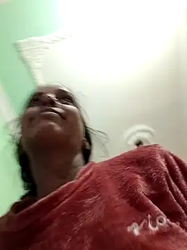 Hotty-Nidhi online show from November 18, 2:56 am