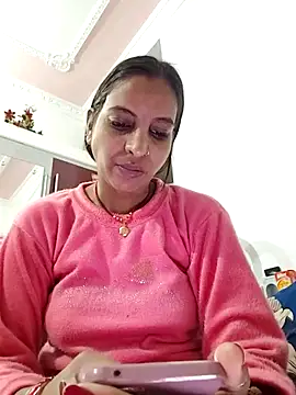 Hotty-Nidhi online show from December 17, 3:33 am