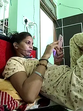 Snapshot of Hotty-Nidhi chatting on September 11, 3:45 pm Hotty-Nidhi online show from September 11, 3:45 pm