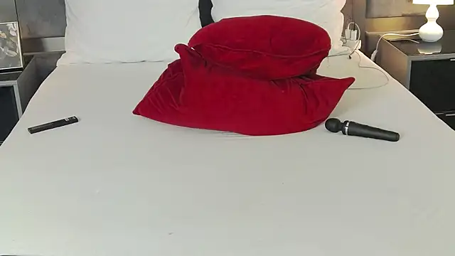 LaraVos online show from September 28, 8:14 pm