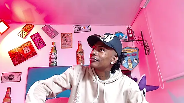 lili roussi online show from November 4, 12:15 am