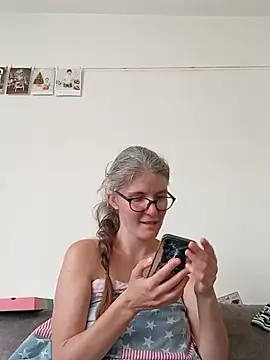 Gripenchipes online show from July 29, 4:18 pm