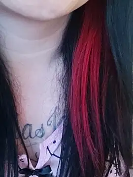 TiffiChantiT2 online show from June 16, 7:59 pm