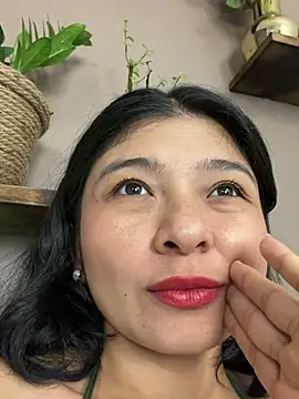 Guadalupe Lopez online show from July 2, 11:38 am