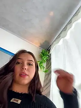 LunaCandy  online show from January 13, 6:45 pm