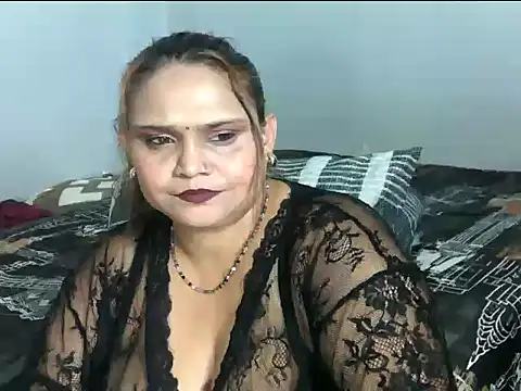 clover cams1874 online show from October 25, 7:10 pm