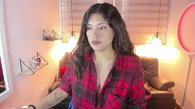 ISIS VALCHOS online show from October 16, 8:22 pm