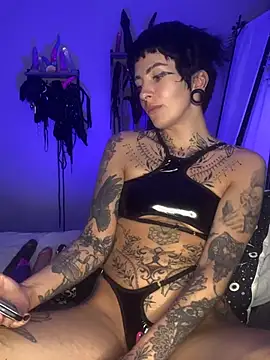 littleinkedblaise666 online show from February 9, 8:11 pm