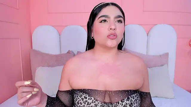 eva sainnt online show from December 19, 6:49 am