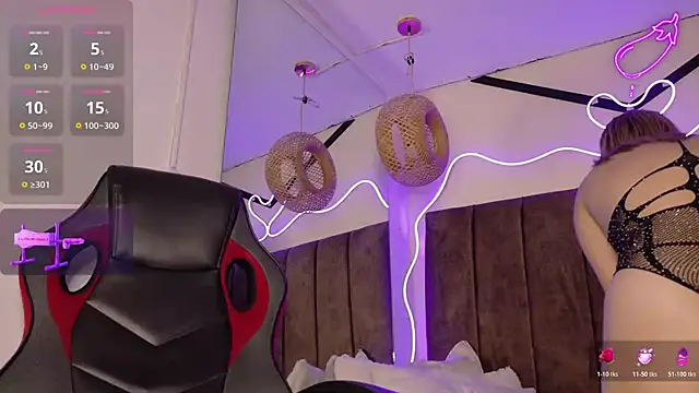 natasha  black online show from October 28, 8:25 pm