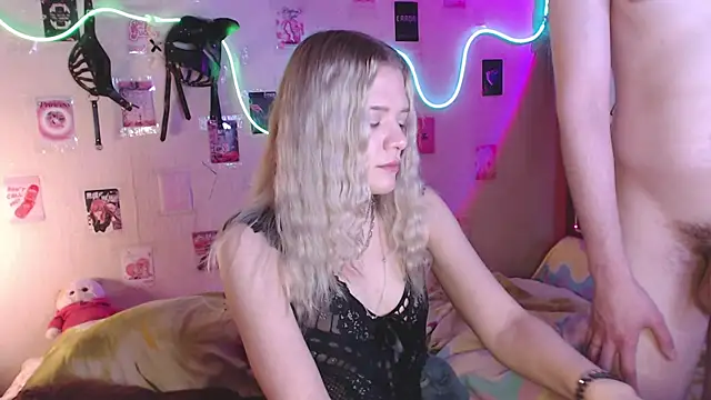 Your Horny Friends online show from October 5, 4:01 pm