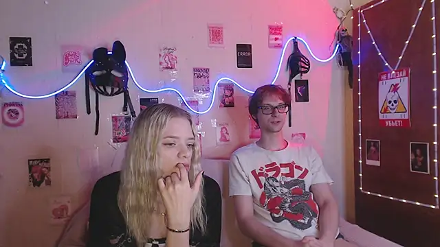 Your Horny Friends online show from September 11, 2:06 pm