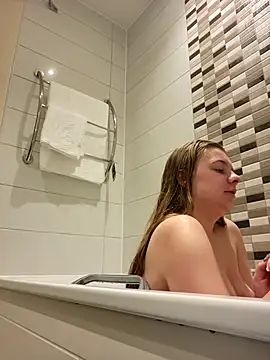 Amesthyst destiny online show from March 15, 5:04 pm