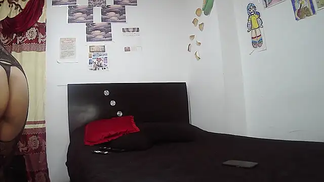 Malishka-fox online show from October 11, 1:32 am