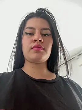 Snapshot of Saanvi21 chatting on October 7, 3:05 pm Saanvi21 online show from October 7, 3:05 pm