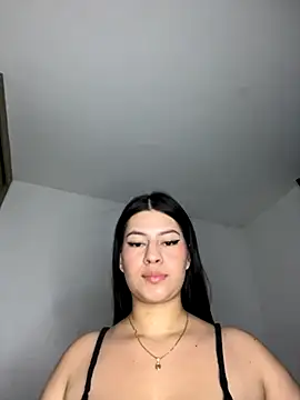 Saanvi21 online show from November 26, 11:00 am