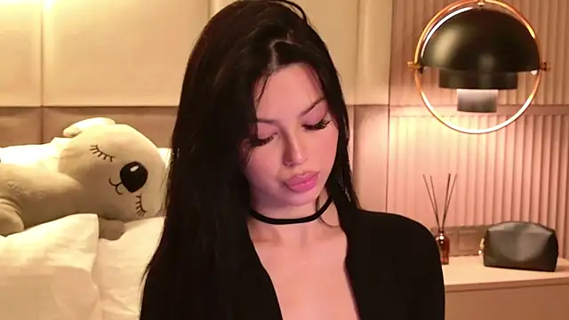 Leya Foxhall online show from November 20, 10:49 am