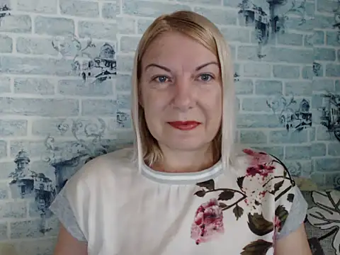 Lillia Ray online show from September 20, 6:34 am