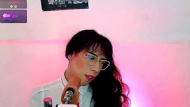 Snapshot of kattycat_ chatting on October 1, 3:55 am kattycat  online show from October 1, 3:55 am