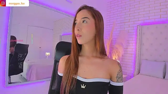 Morggan Fox  online show from September 18, 2:43 am