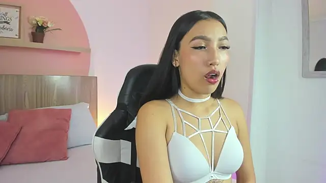 Snapshot of nina_blake chatting on October 7, 2:27 am nina blake online show from October 7, 2:27 am