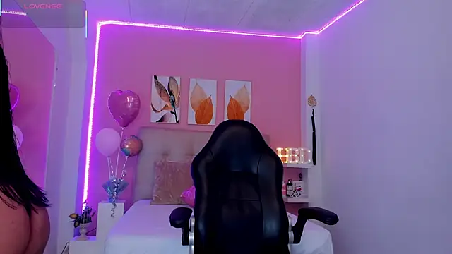 Molly h0t online show from February 23, 12:26 pm