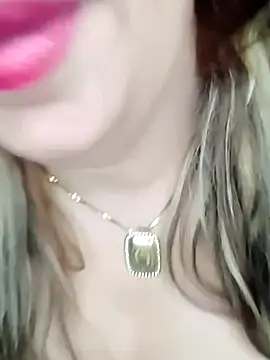 Maya-Moon online show from December 5, 8:03 am