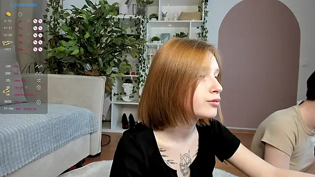 Snapshot of Tara_Lawson chatting on September 25, 11:53 am Tara Lawson online show from September 25, 11:53 am