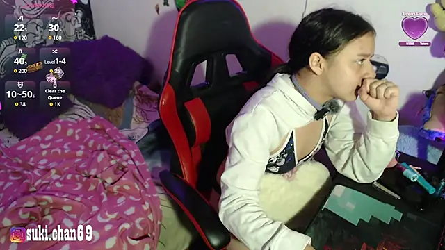 Sukychan  online show from November 18, 9:38 pm