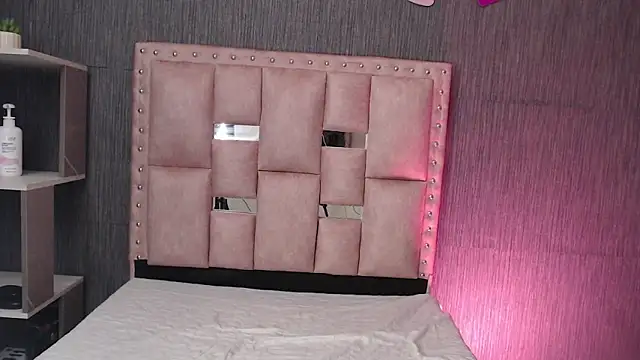 Thalia anderson online show from February 28, 2:33 am