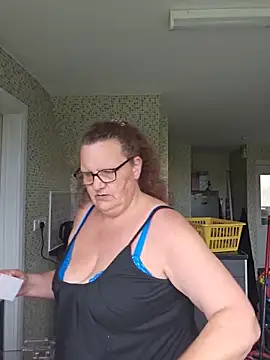 MissQueenBeex online show from May 21, 9:51 am