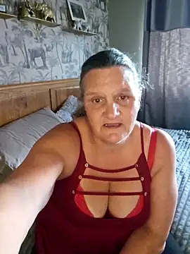 MissQueenBeex online show from September 22, 5:33 pm