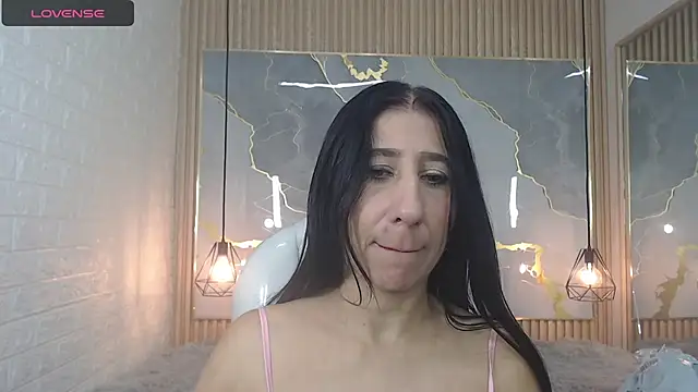 nei girl online show from October 27, 11:39 am