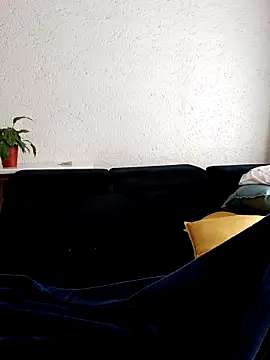 Bootylioustits online show from May 14, 11:05 am
