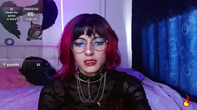 Snapshot of goth_minerva chatting on October 2, 2:22 pm goth minerva online show from October 2, 2:22 pm