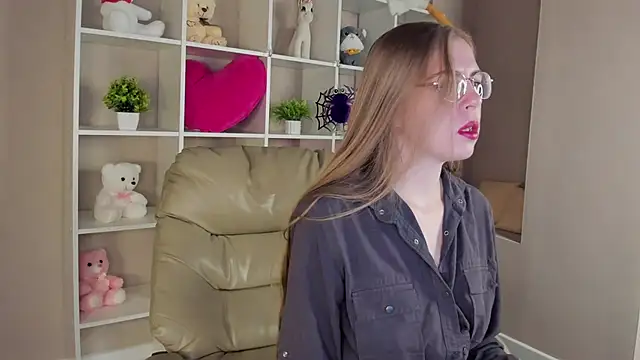 Joann Shermann online show from November 5, 1:11 am