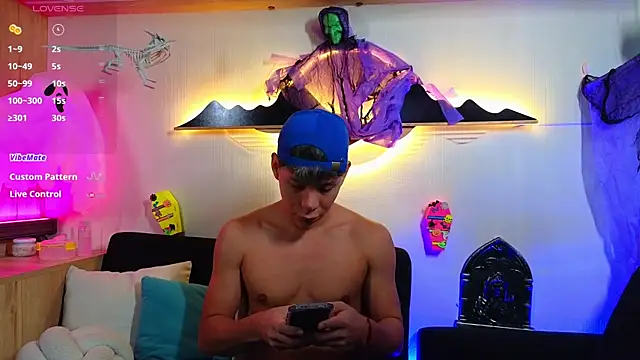 Almiboys online show from November 3, 12:14 am