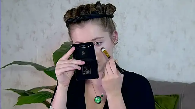 AshleyD  online show from October 4, 3:23 am