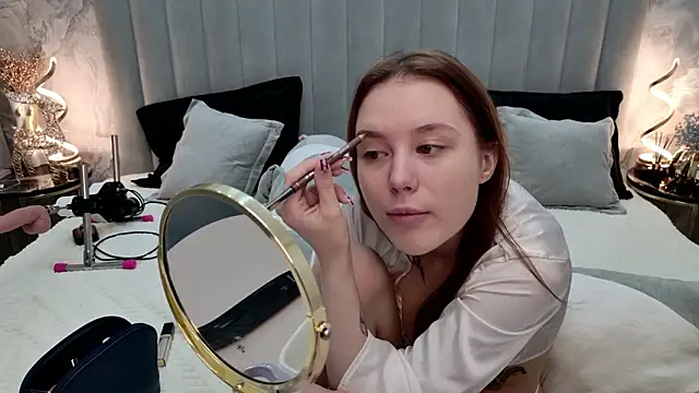 CarolineTenders online show from February 11, 1:31 am