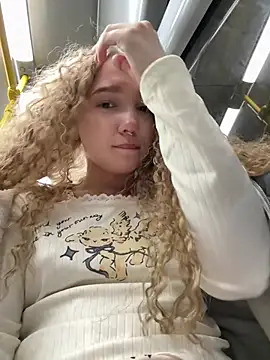 bambi lu online show from March 17, 6:56 pm